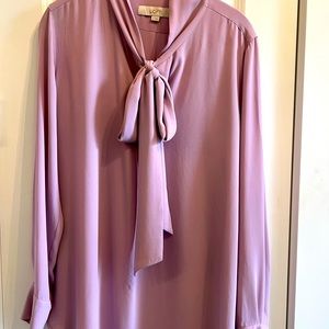 Lavender/pink bow tie neck top by Loft. Size M